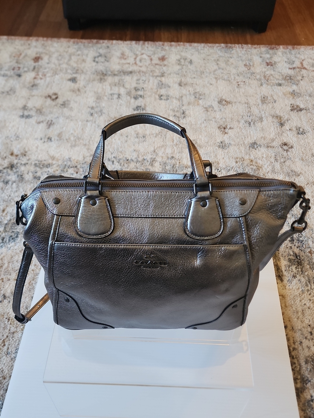 Coach Mickie Leather Satchel. G1532-F34040. 11×9.5×5×24 Inch Strap.